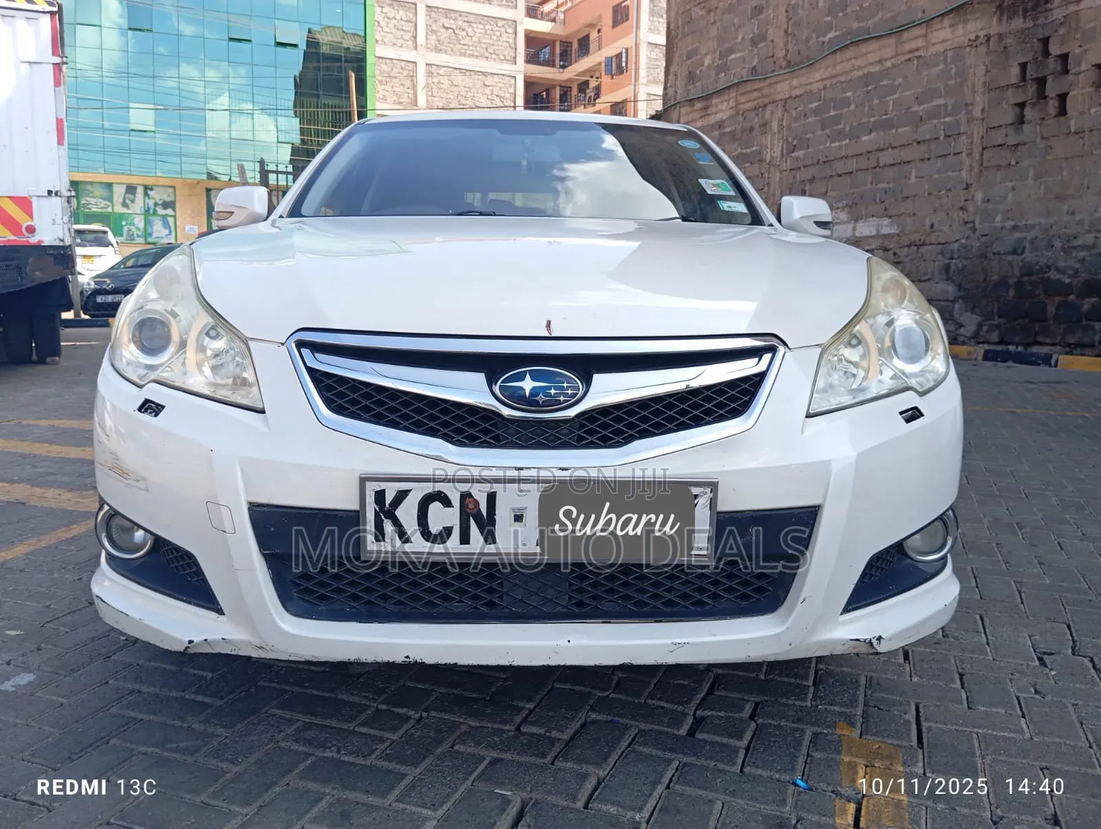 Subaru Legacy 2.5i Premium 2010 White