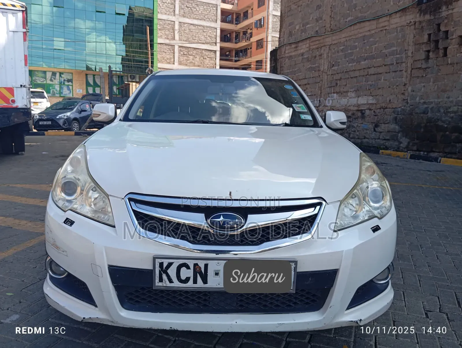 Subaru Legacy 2.5i Premium 2010 White