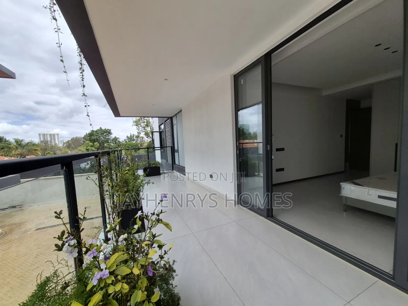 5bdrm House in Muthangari for sale