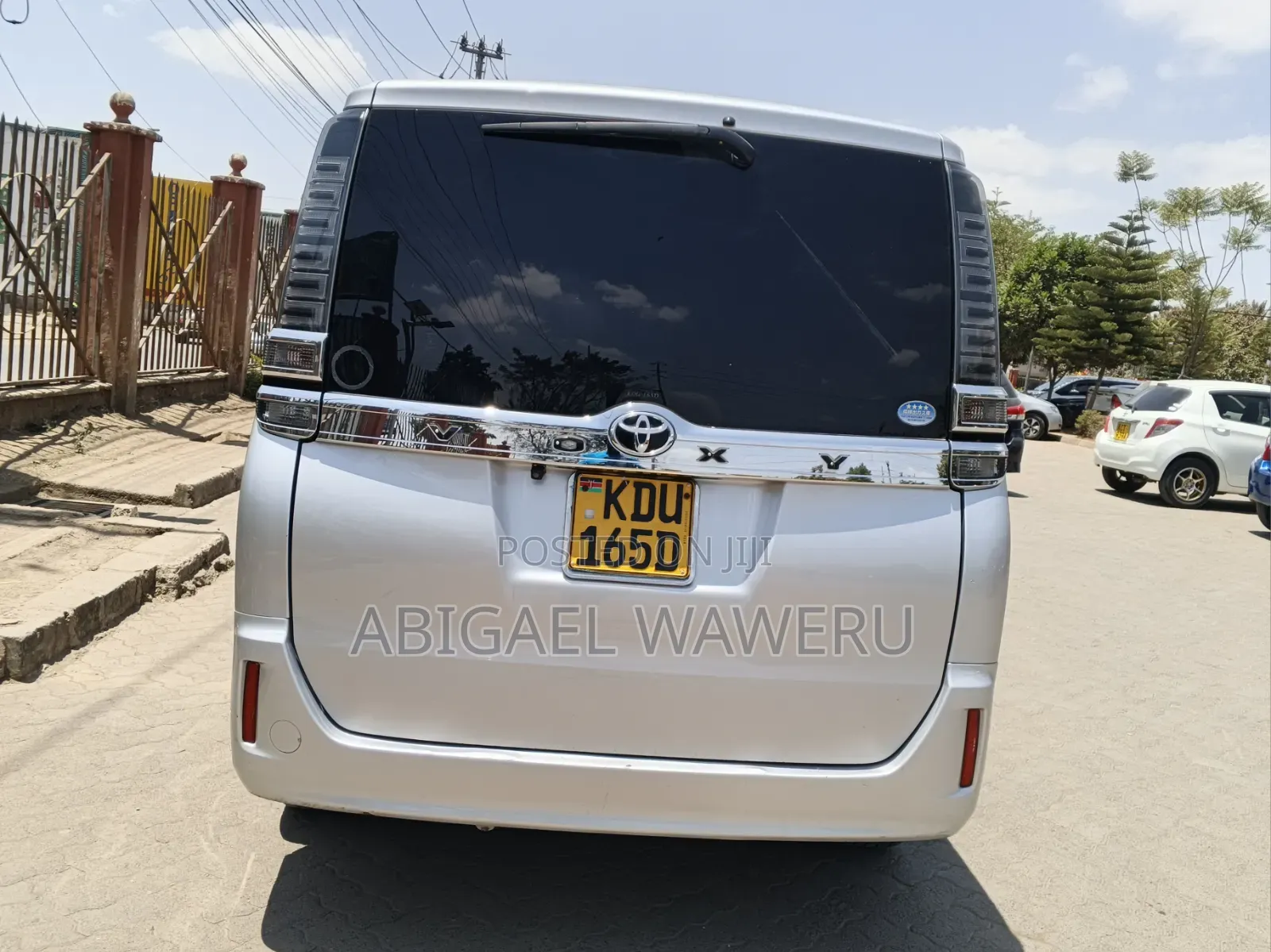 Toyota Voxy 2019 Silver