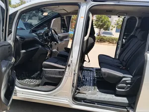 Toyota Voxy 2019 Silver