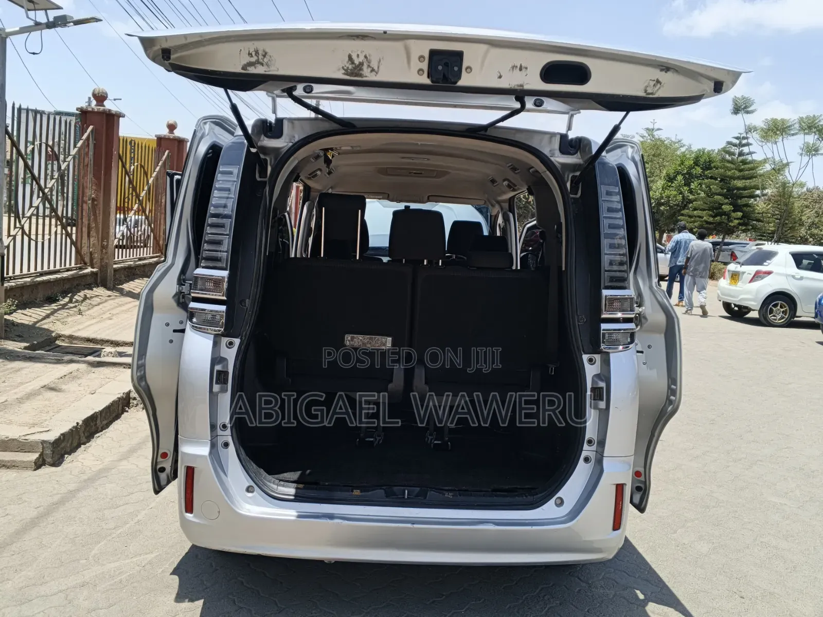 Toyota Voxy 2019 Silver