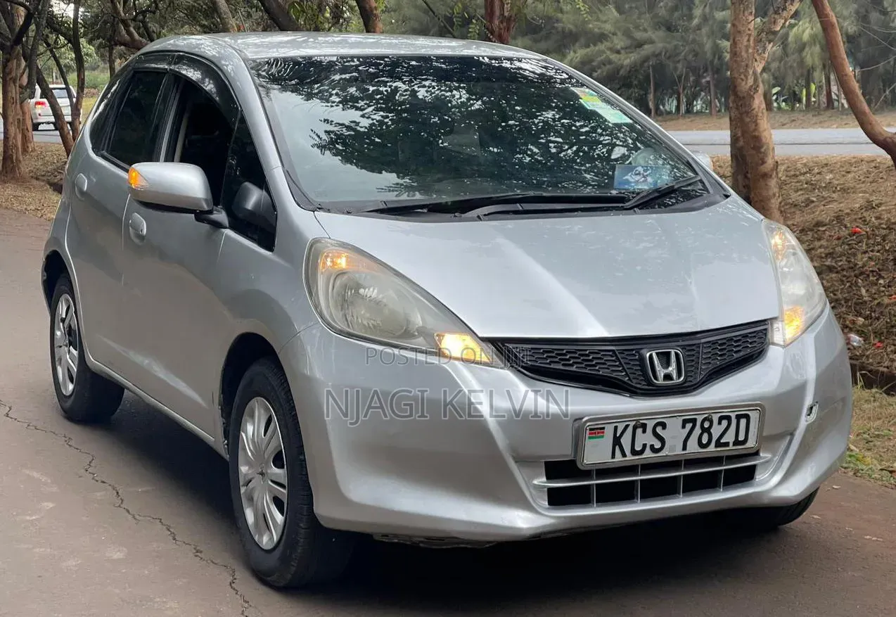 Honda Fit 2011 Silver