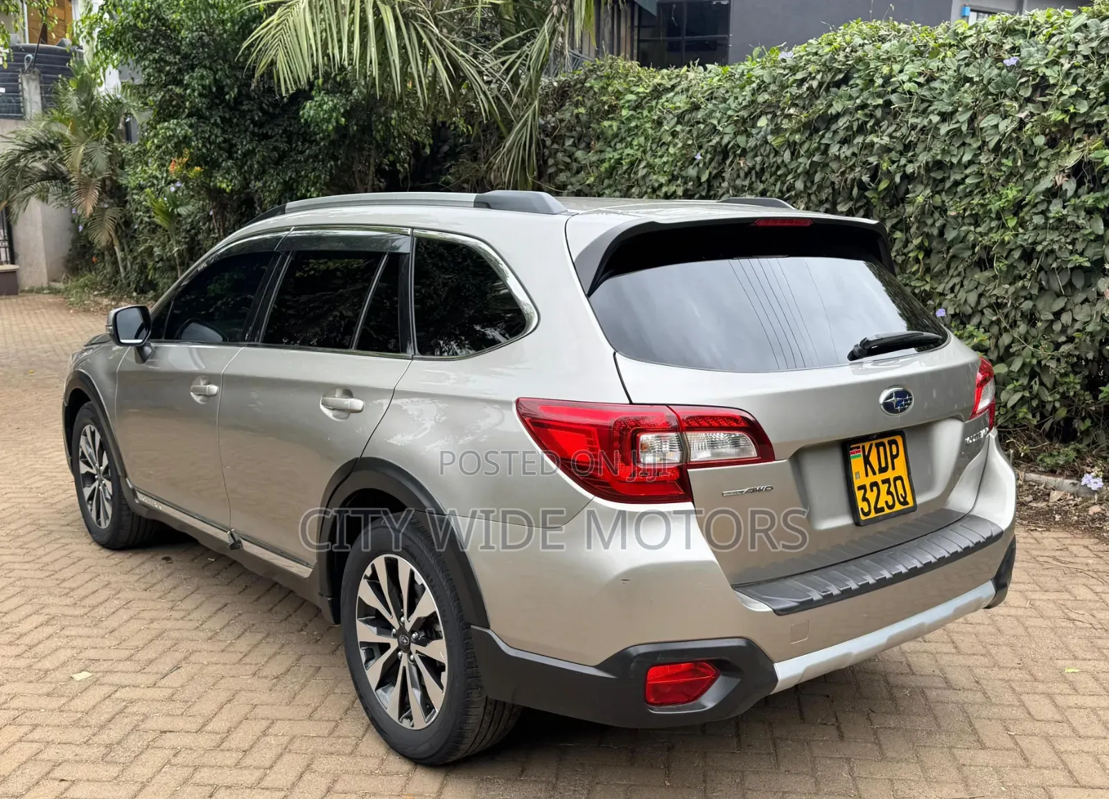 Subaru Outback 2015 Gold