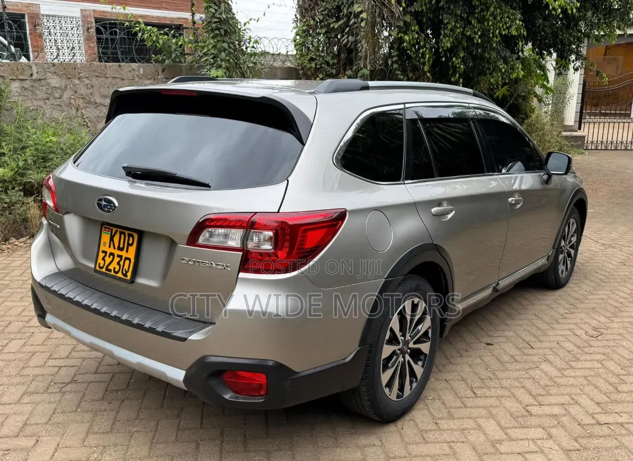 Subaru Outback 2015 Gold