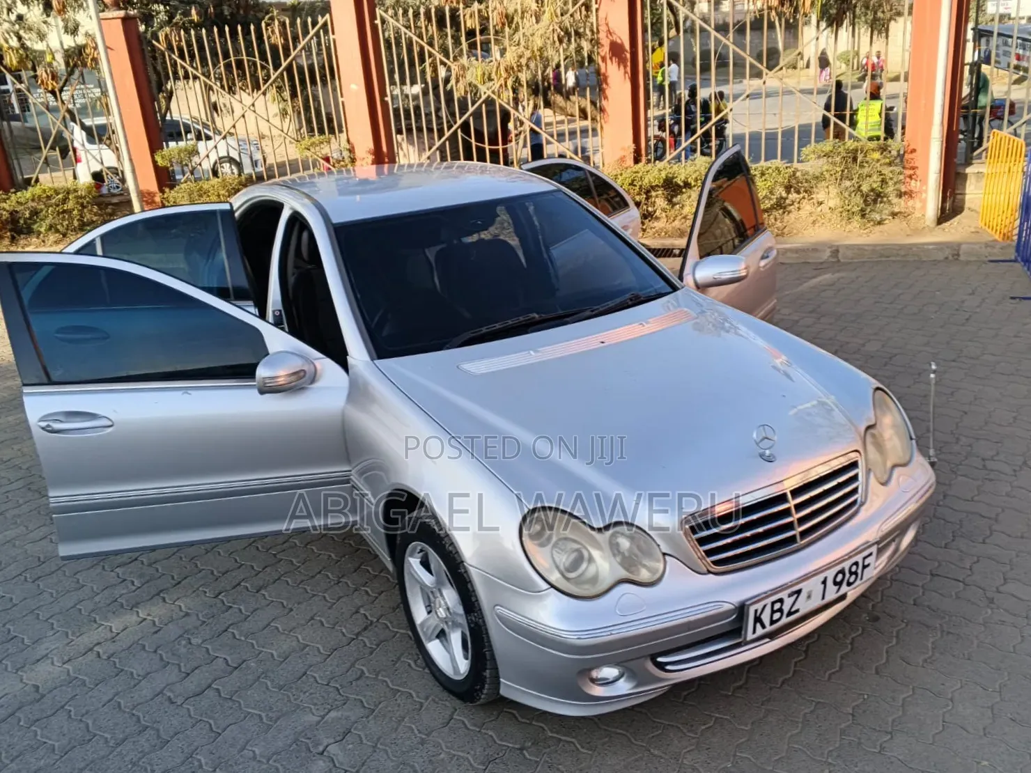 Mercedes-Benz C180 2006 Silver