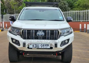 Toyota Land Cruiser Prado 2.8 2021 White