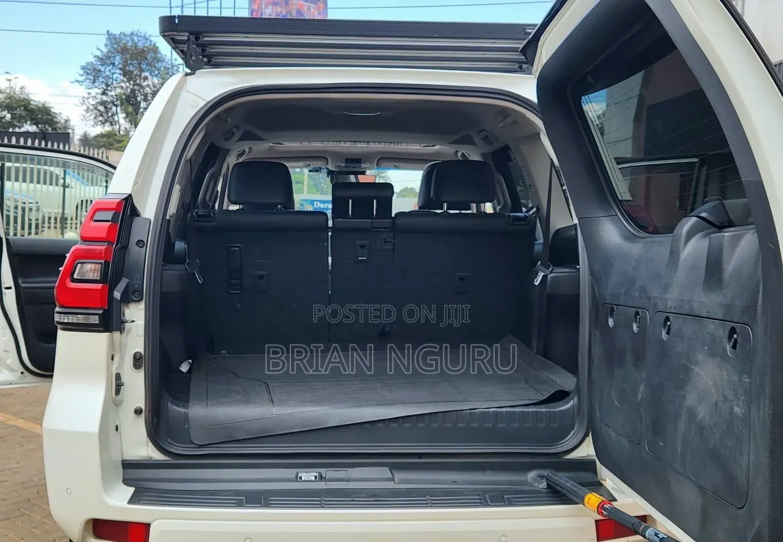 Toyota Land Cruiser Prado 2.8 2021 White