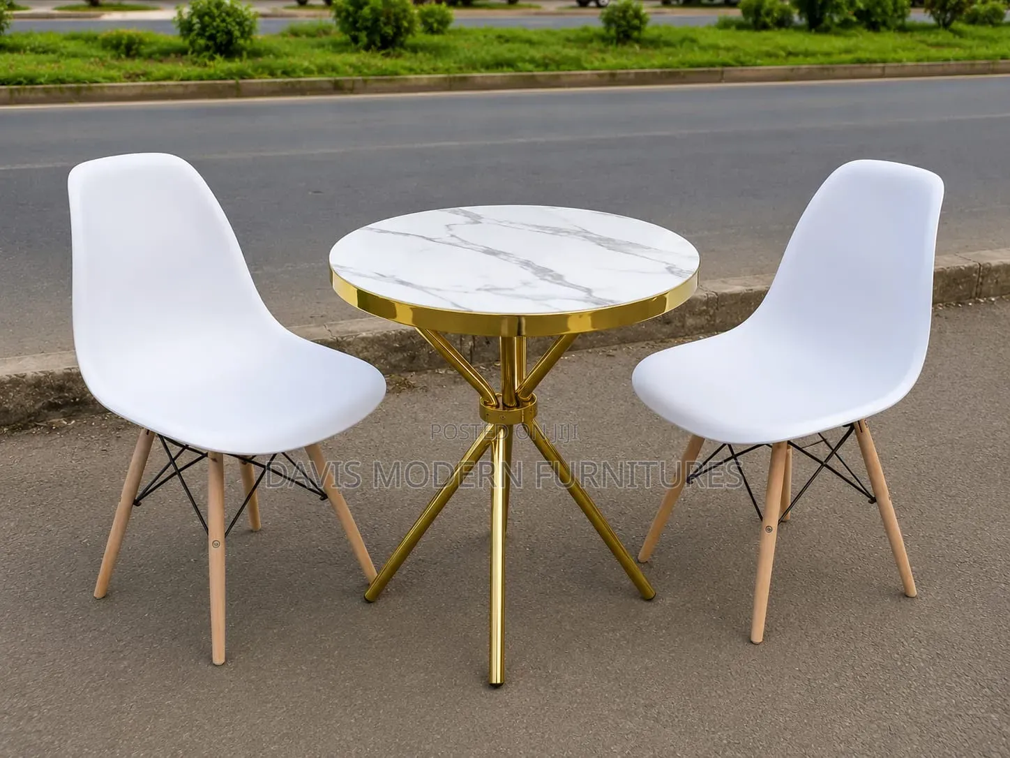 2-Seater Cafe