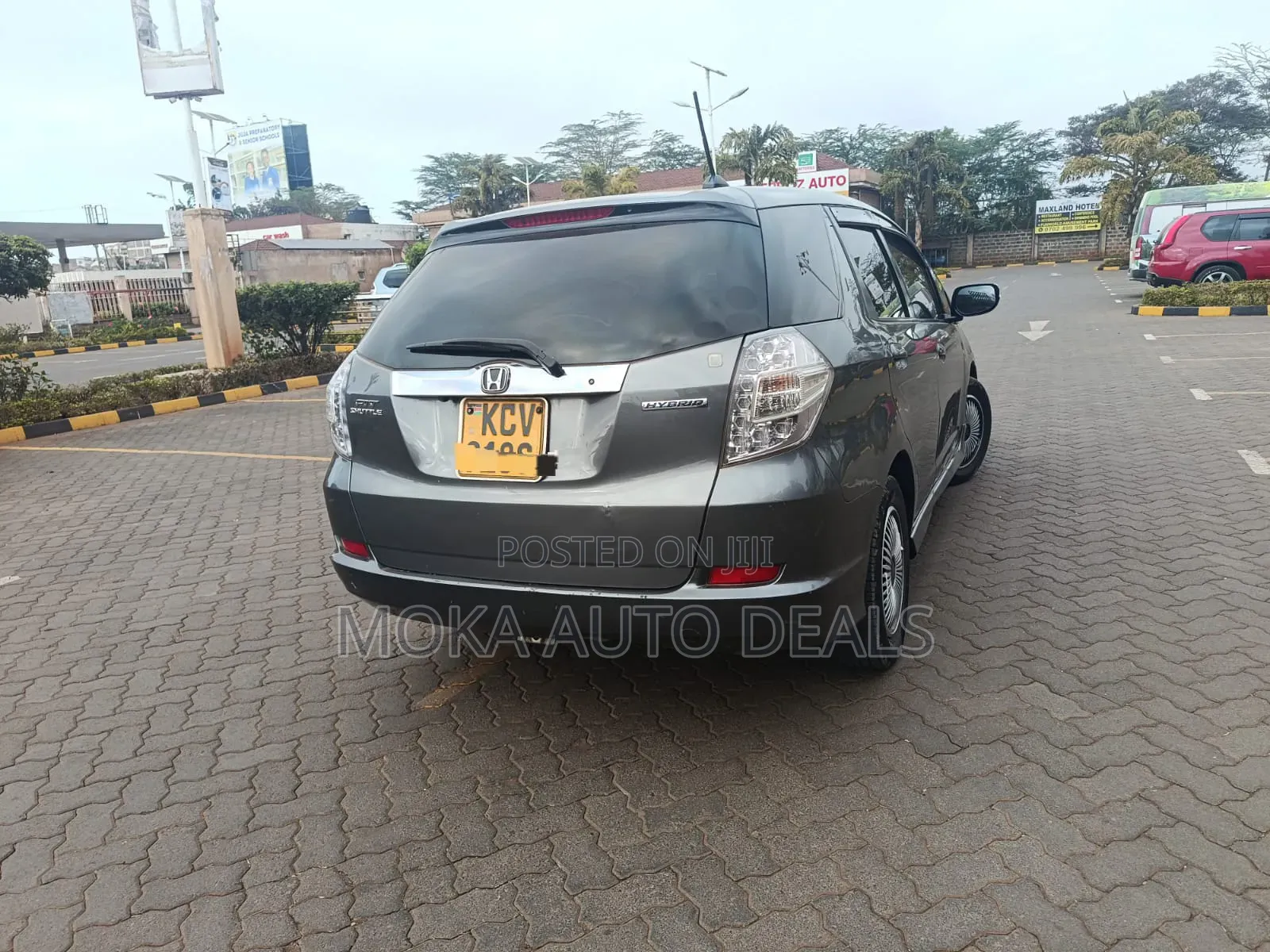Honda Fit Shuttle 1.3 Hybrid 2WD 2012 Gray