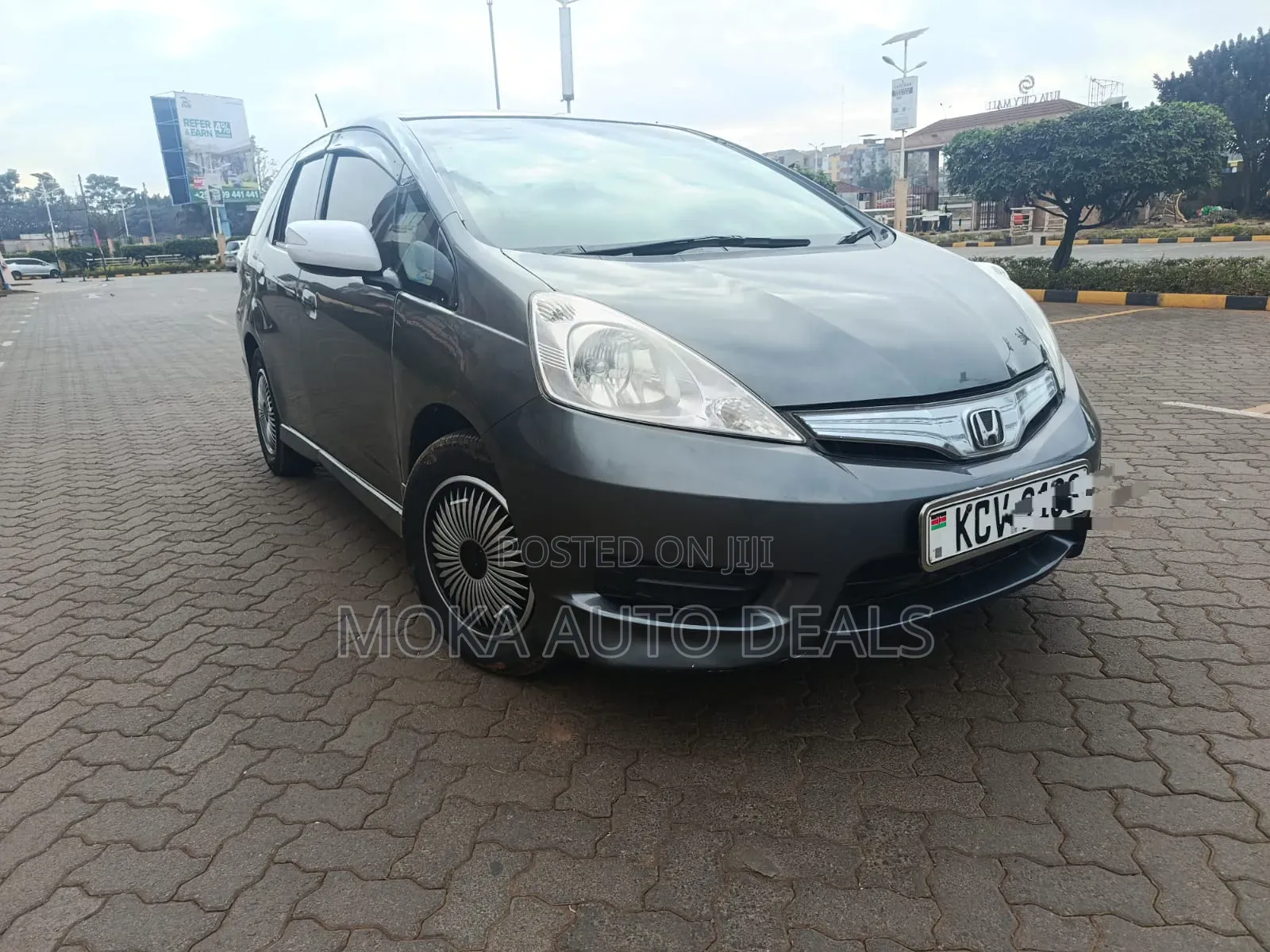 Honda Fit Shuttle 1.3 Hybrid 2WD 2012 Gray