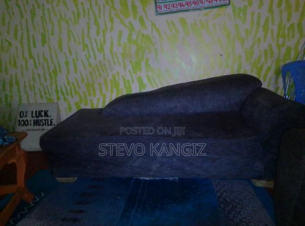 Sofas in Good Condition - thumbnail 2