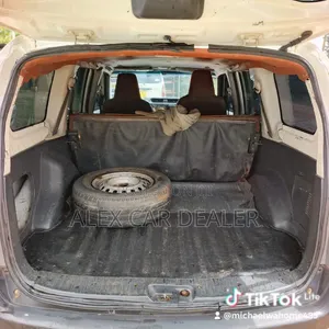 Toyota Succeed SV Premium 2014 Silver
