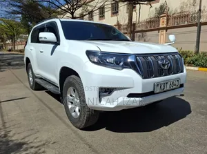 Toyota Land Cruiser Prado 2011 White