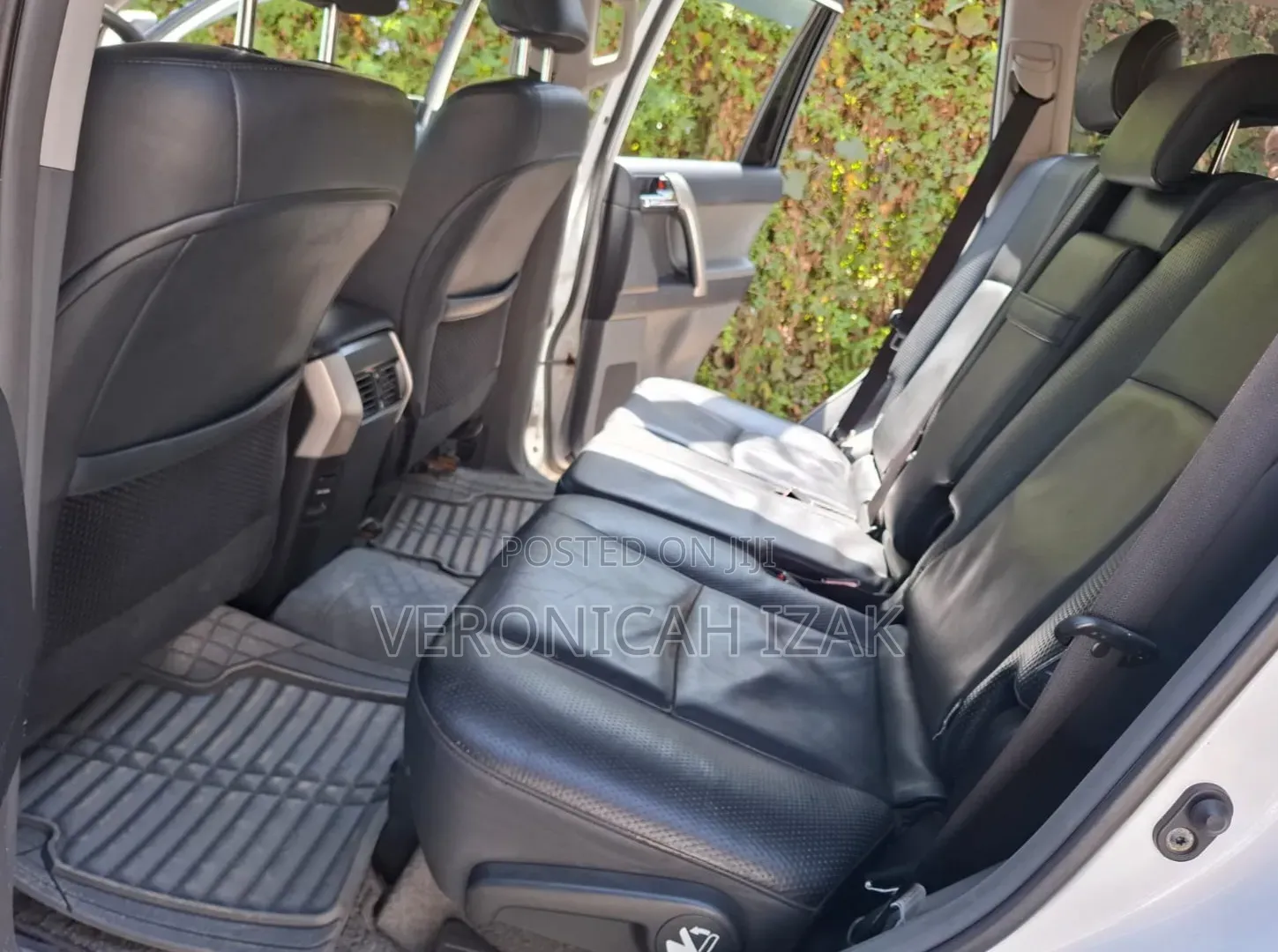 Toyota Land Cruiser Prado 2011 White
