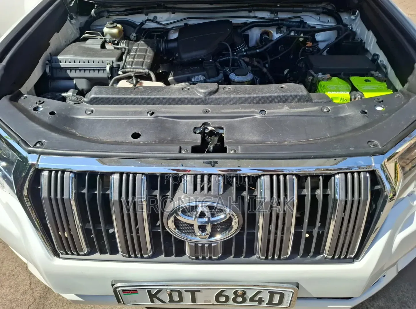 Toyota Land Cruiser Prado 2011 White