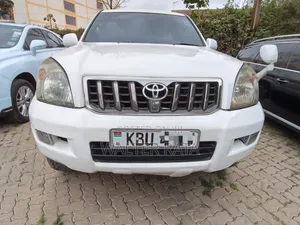 Toyota Land Cruiser Prado 2006 White