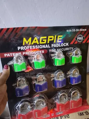 12 Set Padlocks Magpie