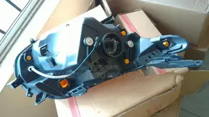L200 Triton 2010 Head Lamps