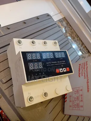 100A 3P Din Rail Phase Selector Adjustable Over/Under Voltage Protecto