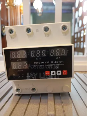 100A Adjustable Voltage Changeover Switch Automatic Phase Selector