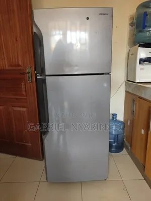 Samsung Refrigerator – Clean, Spacious & Well Maintained