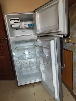 Samsung Refrigerator – Clean, Spacious & Well Maintained