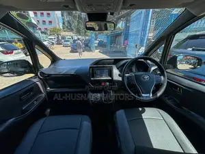 Toyota Noah 2.0 AWD (8 Seater) 2019 Black