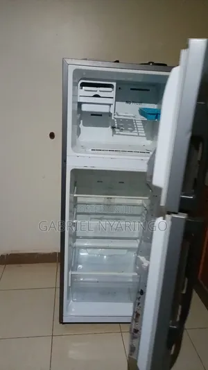 Samsung Refrigerator – Clean, Spacious & Well Maintained