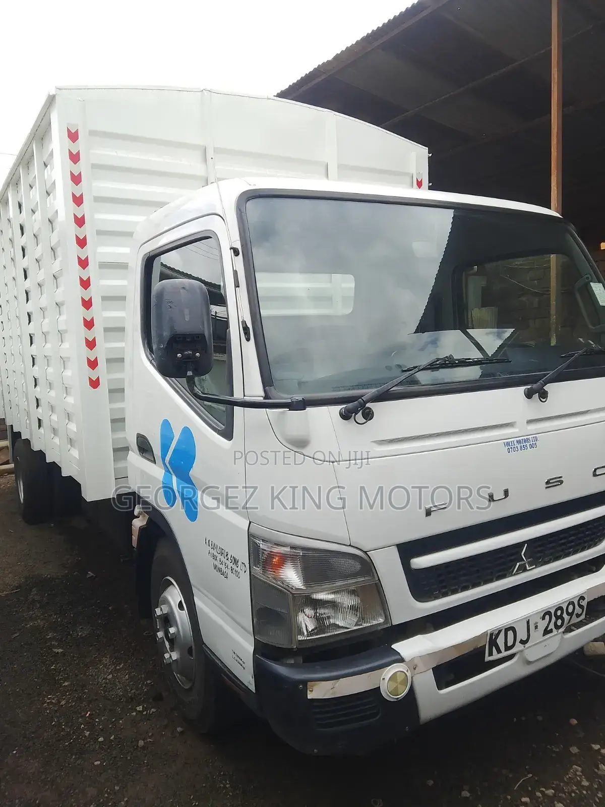 MITSUBISHI Fuso Canter 2021 White