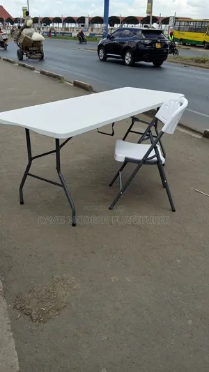 White Plastic Foldable With Chairs