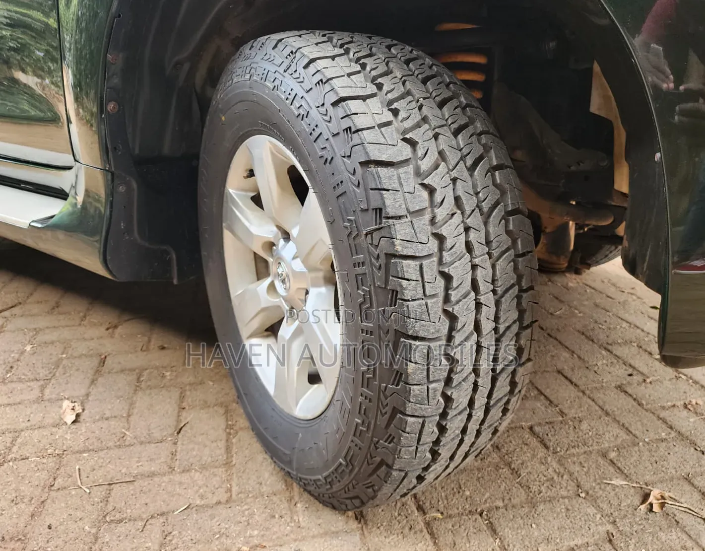 Toyota Land Cruiser Prado 2014 Green