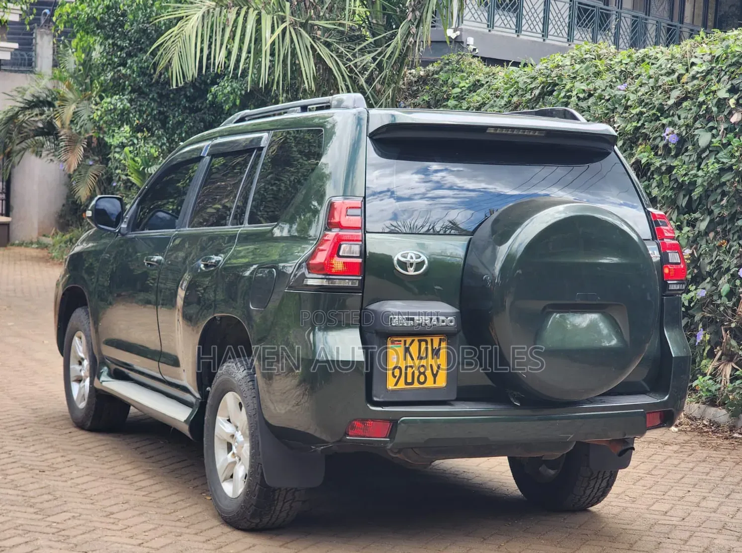 Toyota Land Cruiser Prado 2014 Green