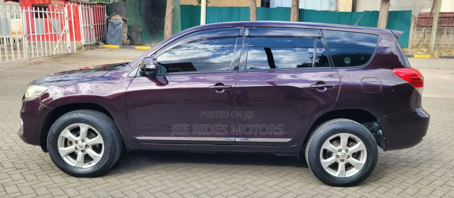 Toyota Vanguard 2011 Maroon