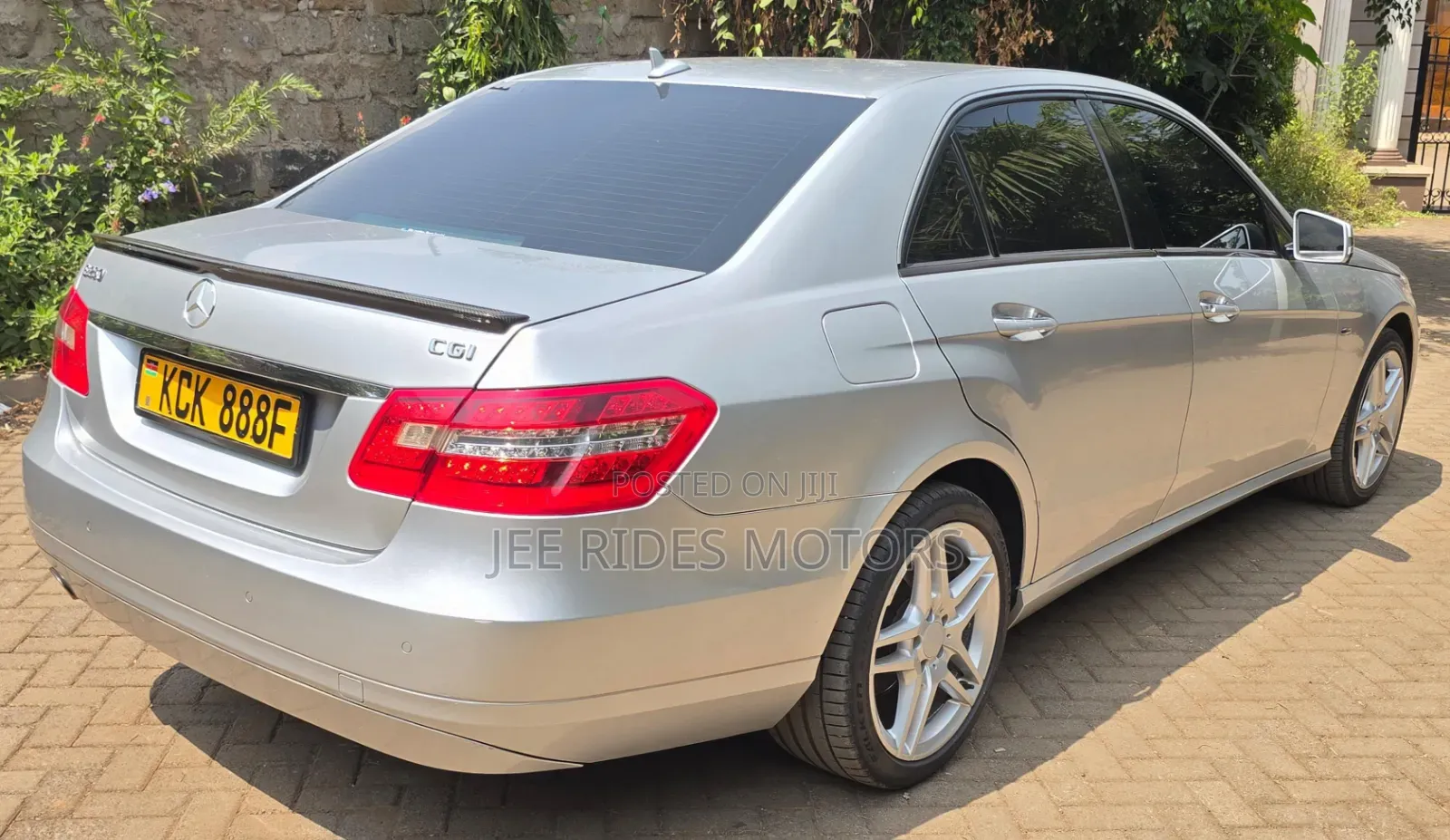 Mercedes-Benz E250 2010 Silver