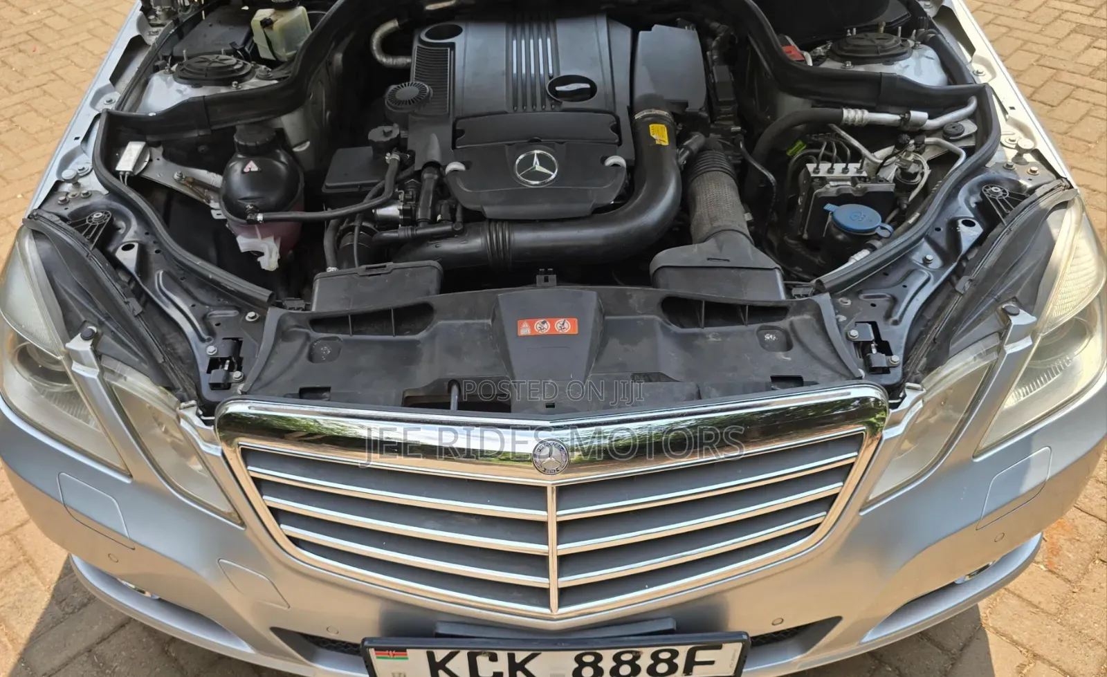 Mercedes-Benz E250 2010 Silver