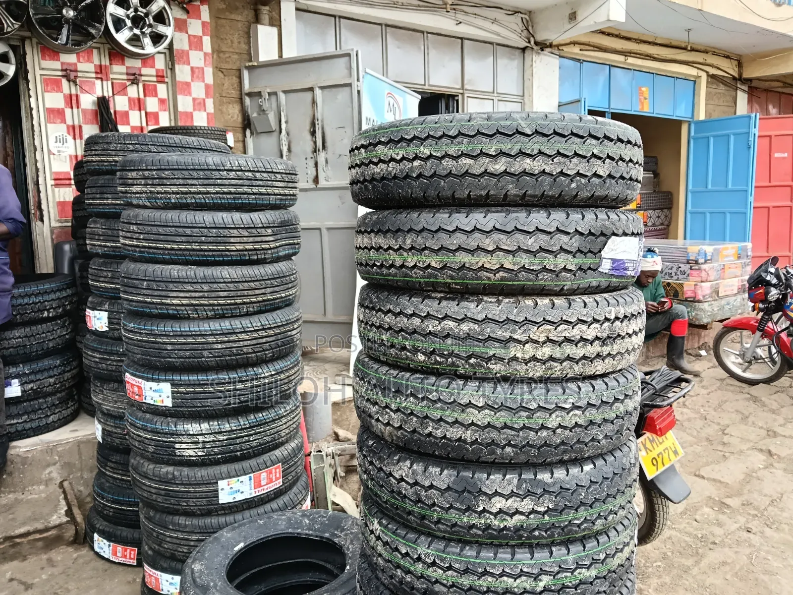 235/60r18 Sunfull