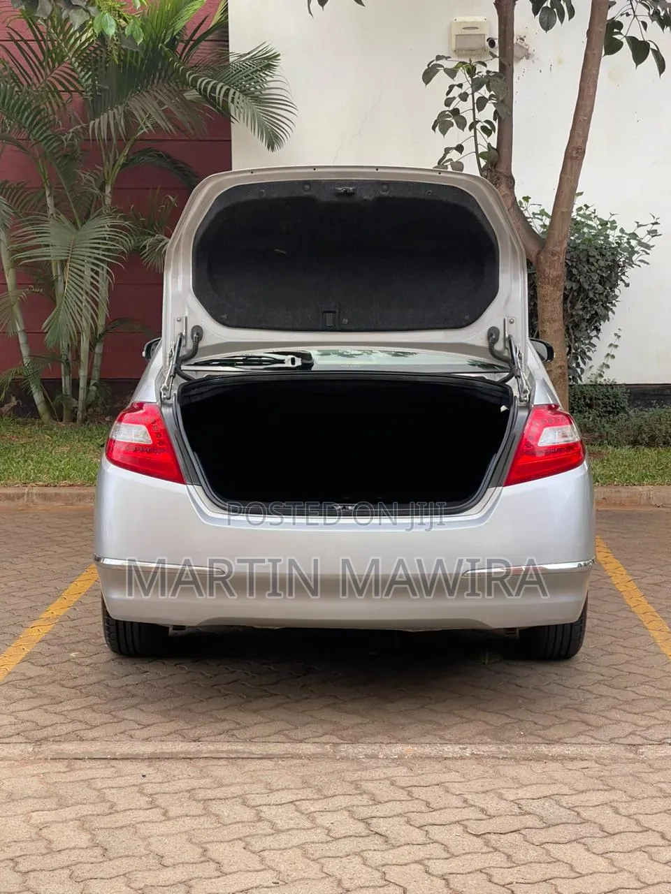 Nissan Teana 2011 Silver