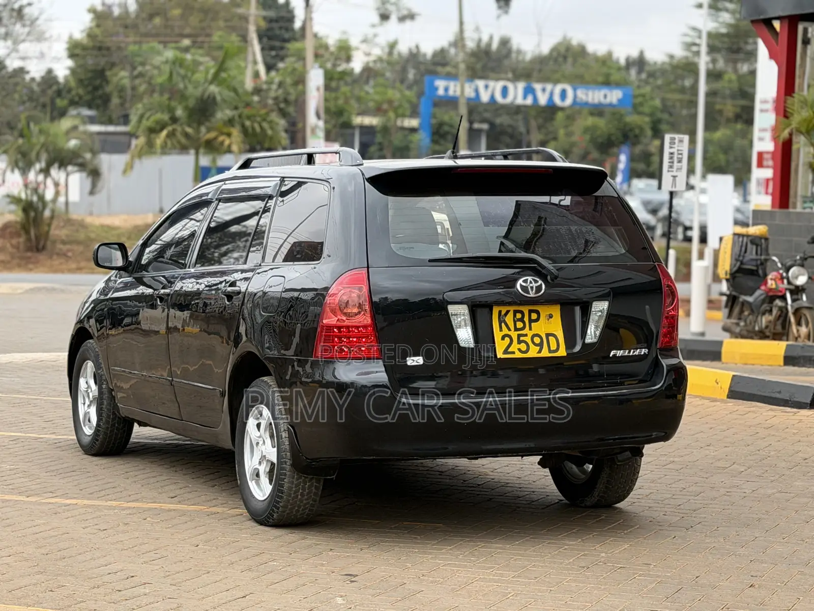 Toyota Corolla Fielder 2004 Black