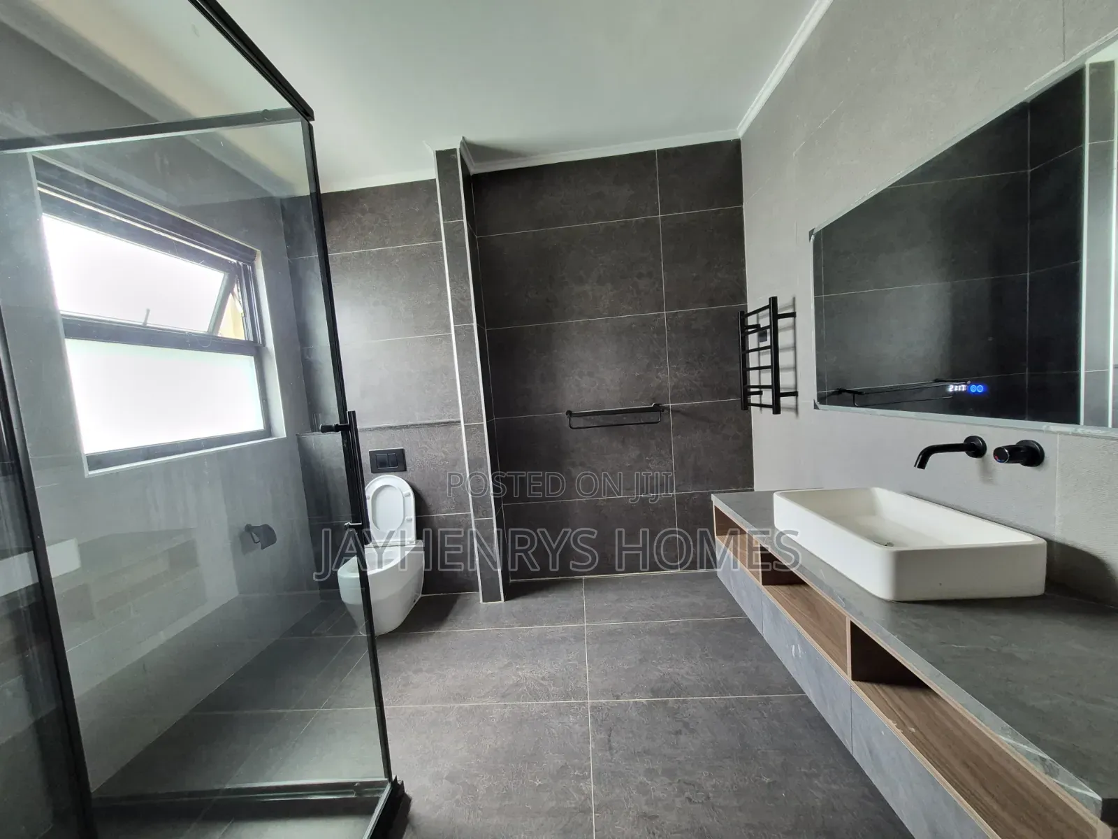 4bdrm House in Muthangari for sale