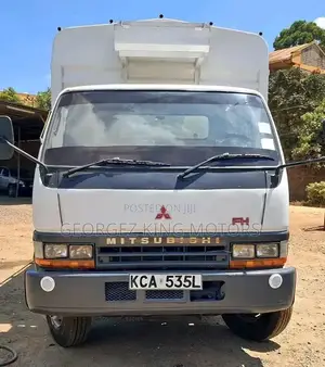 Mitsubishi Fh 2015 White