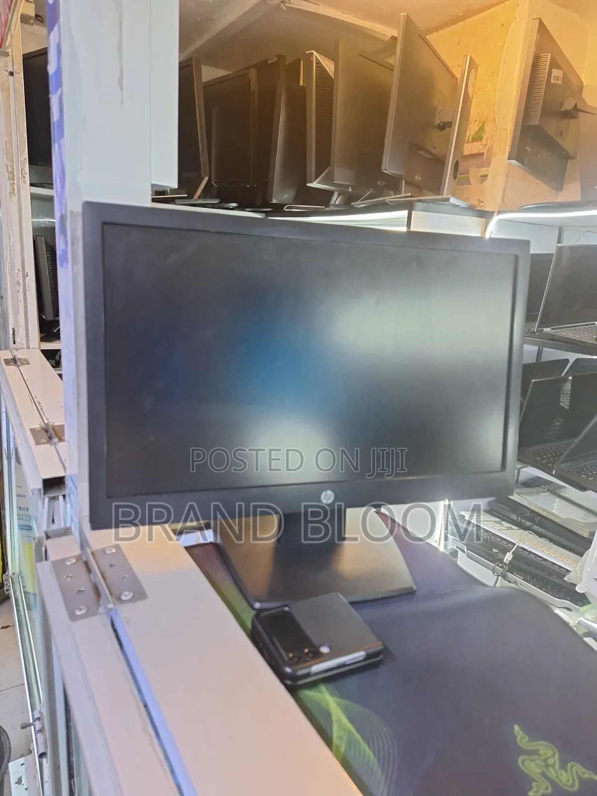 19 Inches Monitor HP Refurbished