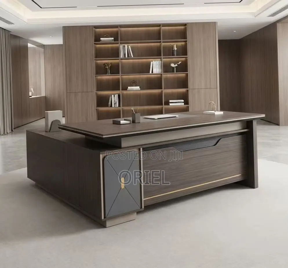 1.8M Executive Office Desk : Managers Office Table