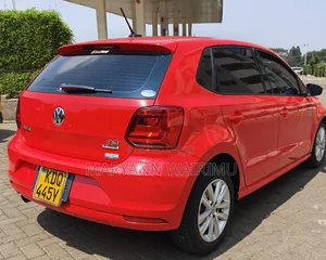 Volkswagen Polo 2017 Red