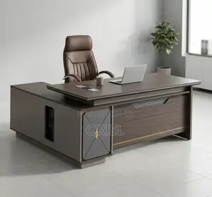 1.8M Executive Office Desk : Managers Office Table