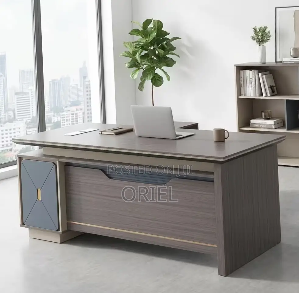 1.8M Executive Office Desk : Managers Office Table
