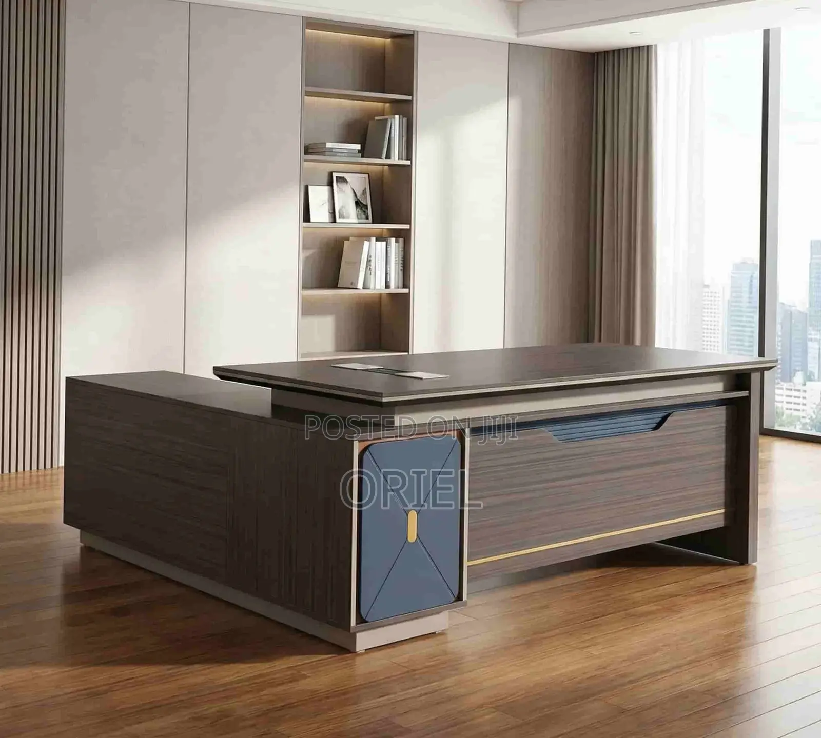 1.8M Executive Office Desk : Managers Office Table