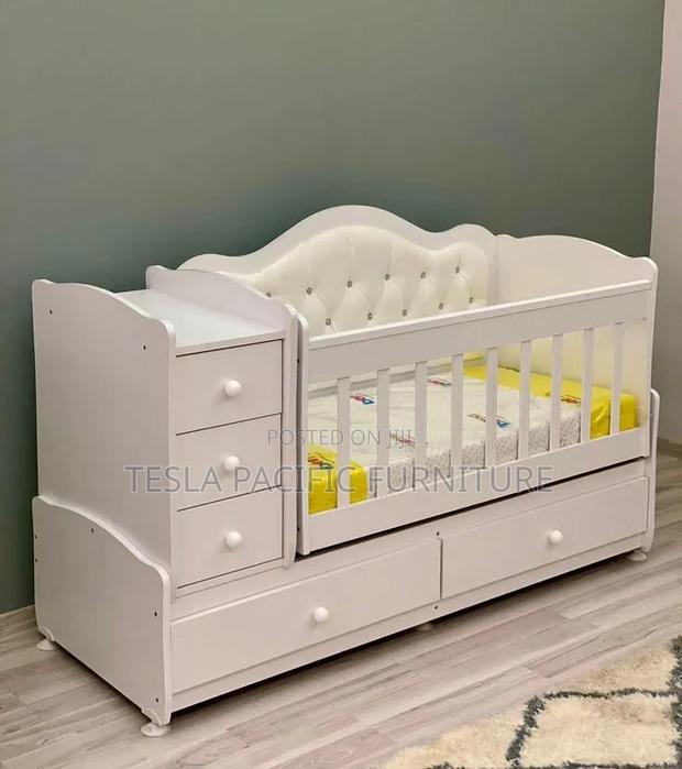 4by6 Luxurious Babycots With Elegance Design,modern and Quality