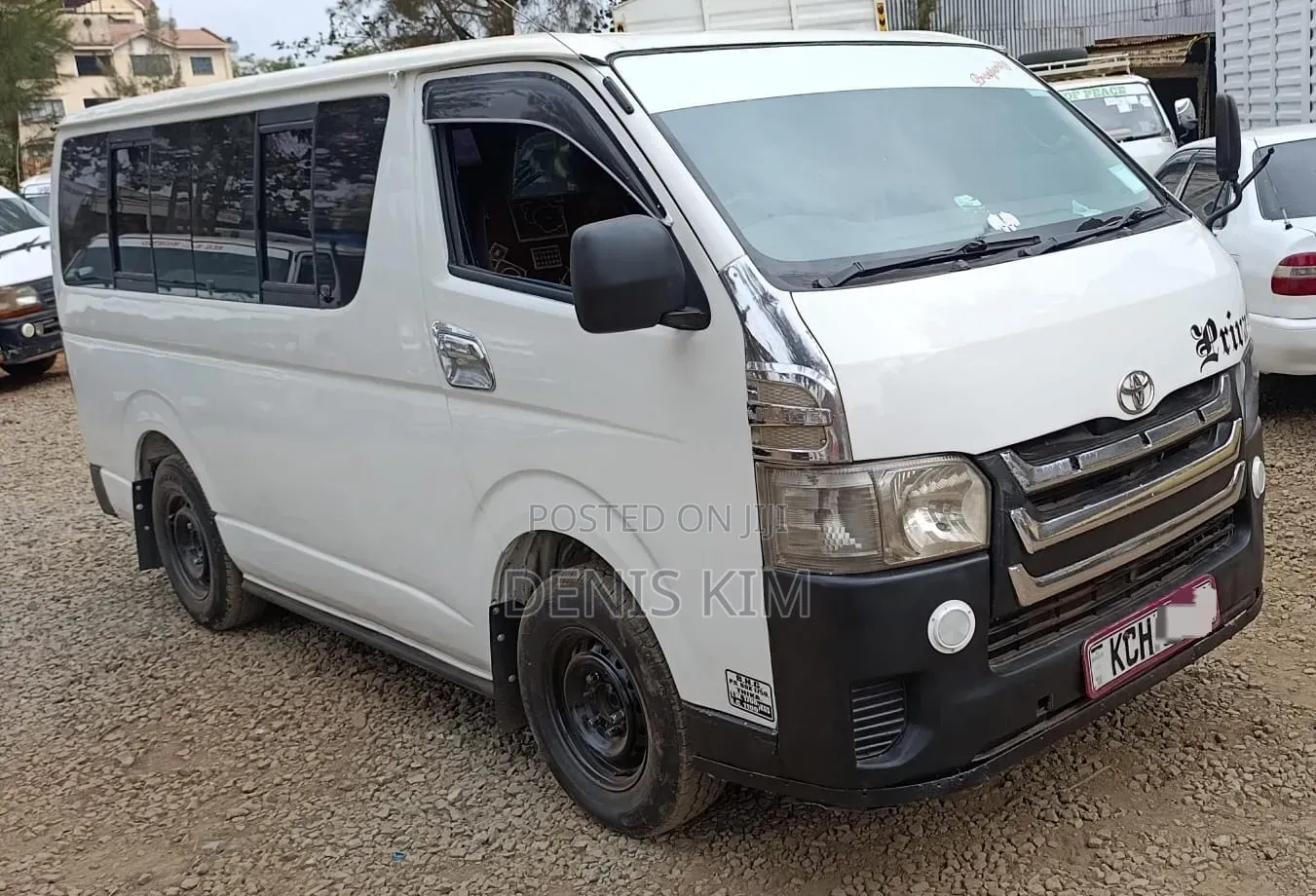 Toyota HiAce 2011 White