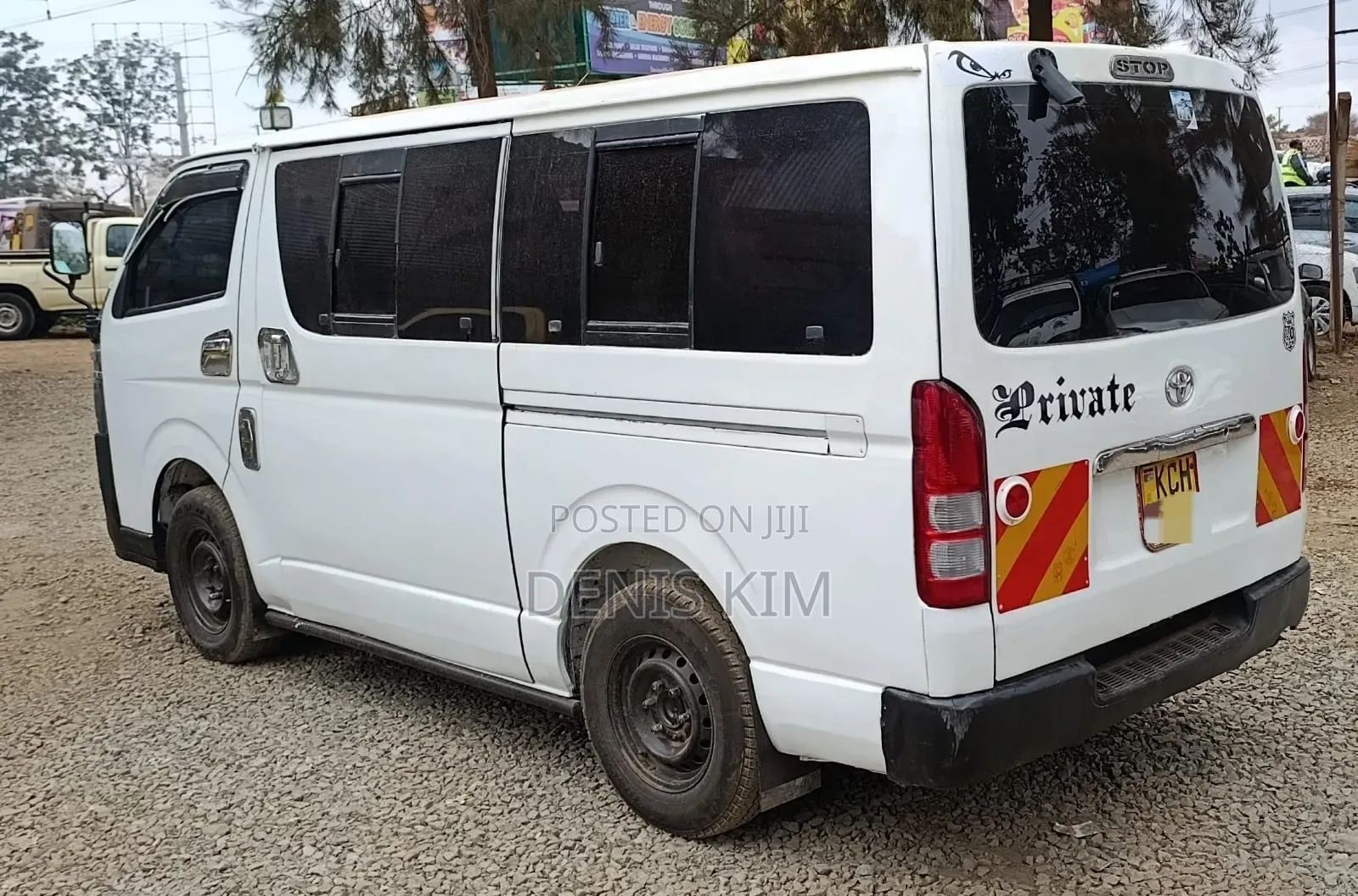 Toyota HiAce 2011 White